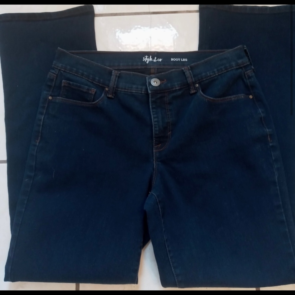 Style & Co bootleg stretch jeans